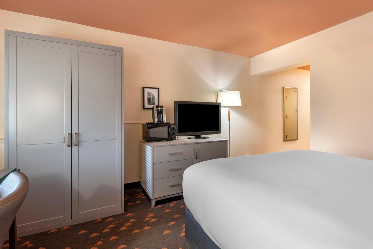 Holiday Inn Bangor By Ihg Esterno foto